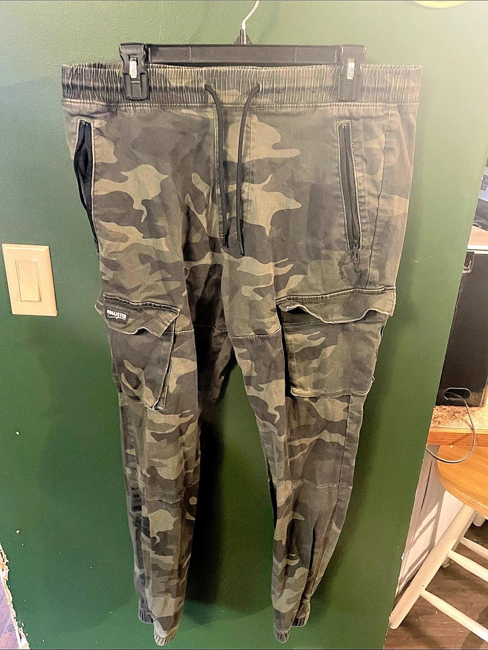 Hollister Advanced Stretch Skinny Jogger Pants Men's Cargo Camo Size Large 32x28